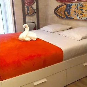 https://lauras-home-lisbon.hotels-lisbon-portugal.com